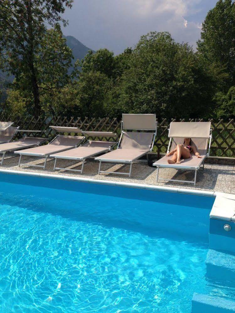 Albergo Mezzolago Exterior photo