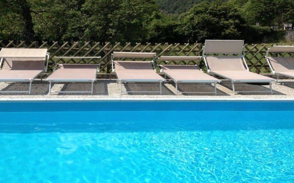 Albergo Mezzolago Exterior photo